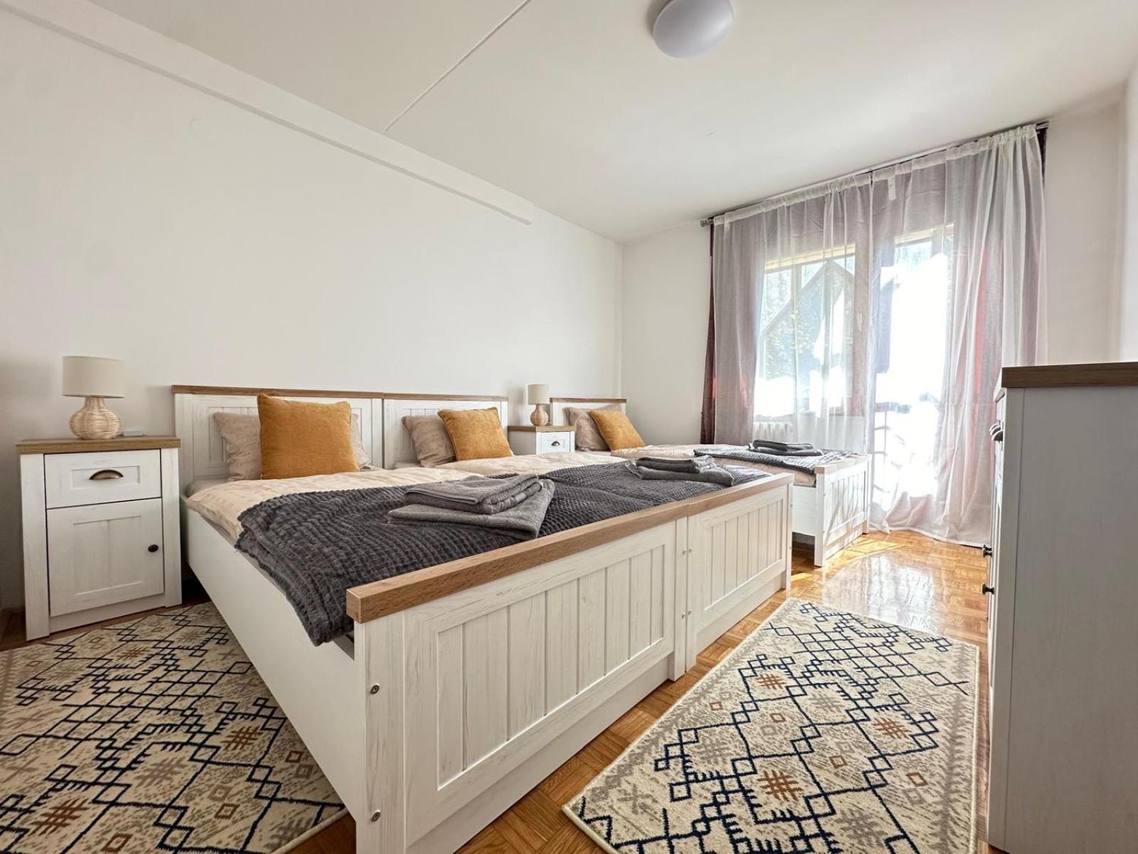 Apartament Center